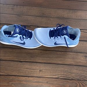 nike navy blue shoes womens